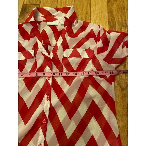New York & Company, women's white/pink chevron pattern sheer button down size sm - Picture 6 of 7